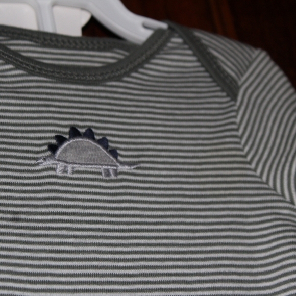 New Carter's 3 Piece Set - Picture 9 of 15